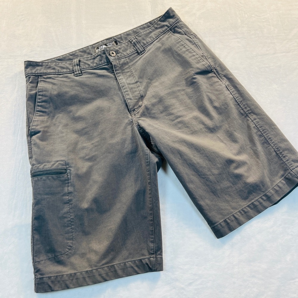 The North Face Mens Regular Fit Cargo Shorts Gray Size 32 Cotton Blend Stretch